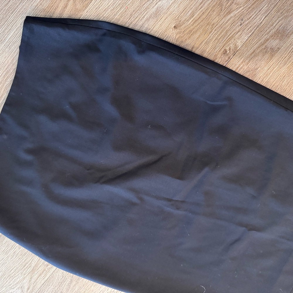 THEORY Elegant Black Skirt